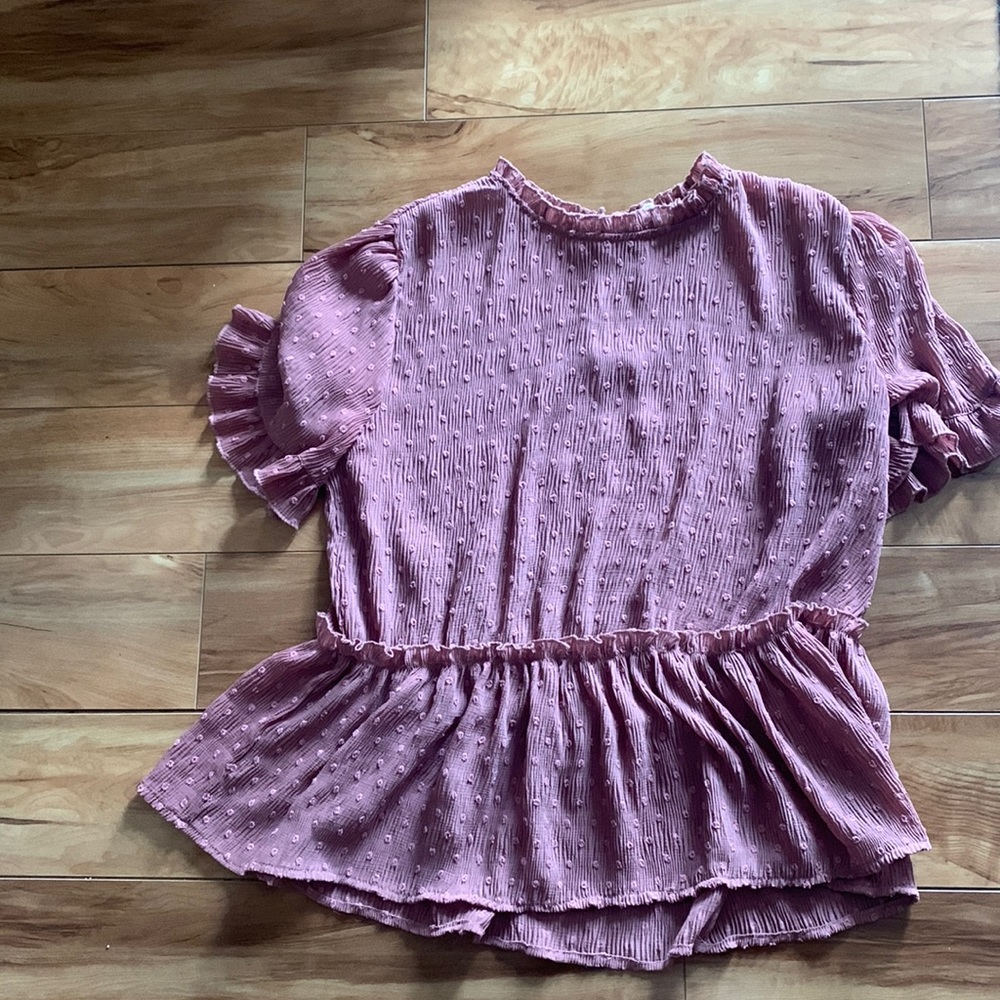 Dressy top dotted Swiss